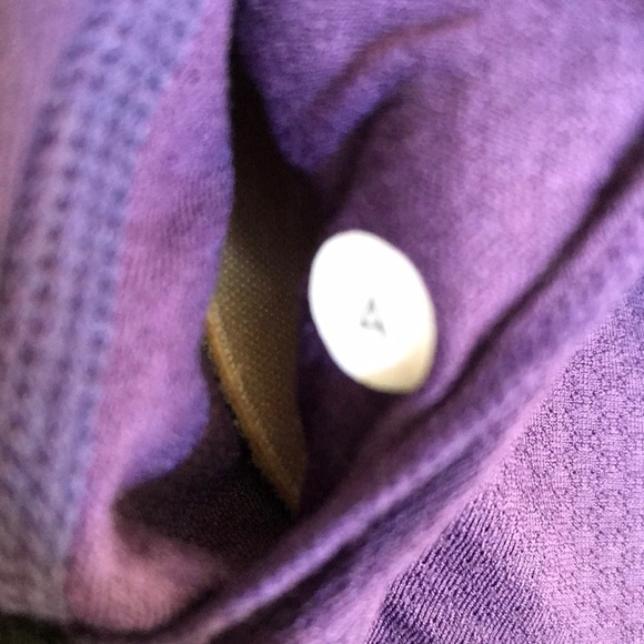 LULULEMON Athletica Size 4 dark violet No Limit tank - Picture 5 of 6